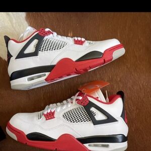 Jordan 4 fire red